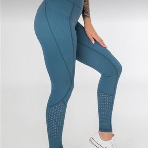 CRVS CNC Apparel Marlin 7/8 Leggings